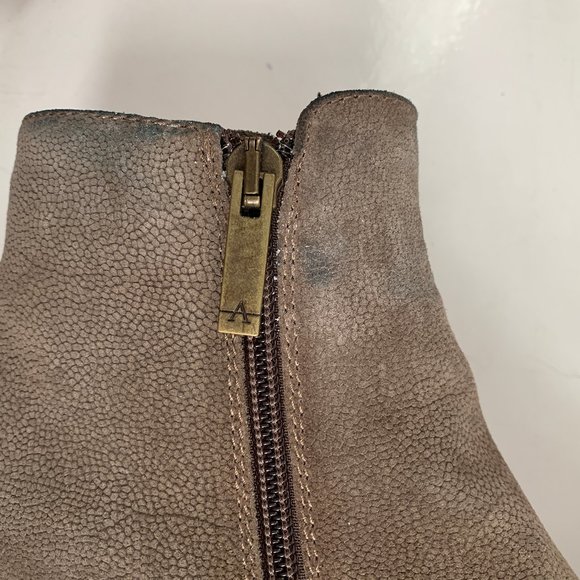 Aquatalia Suede Leather Ankle Booties 7 - Picture 7 of 8